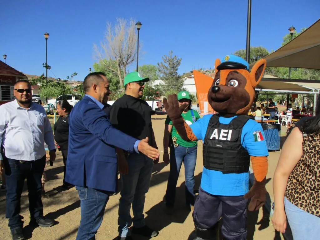 FGE y AEI festejan el Día de la Niñez en Parral con juegos y rifa de regalos - imagen 6