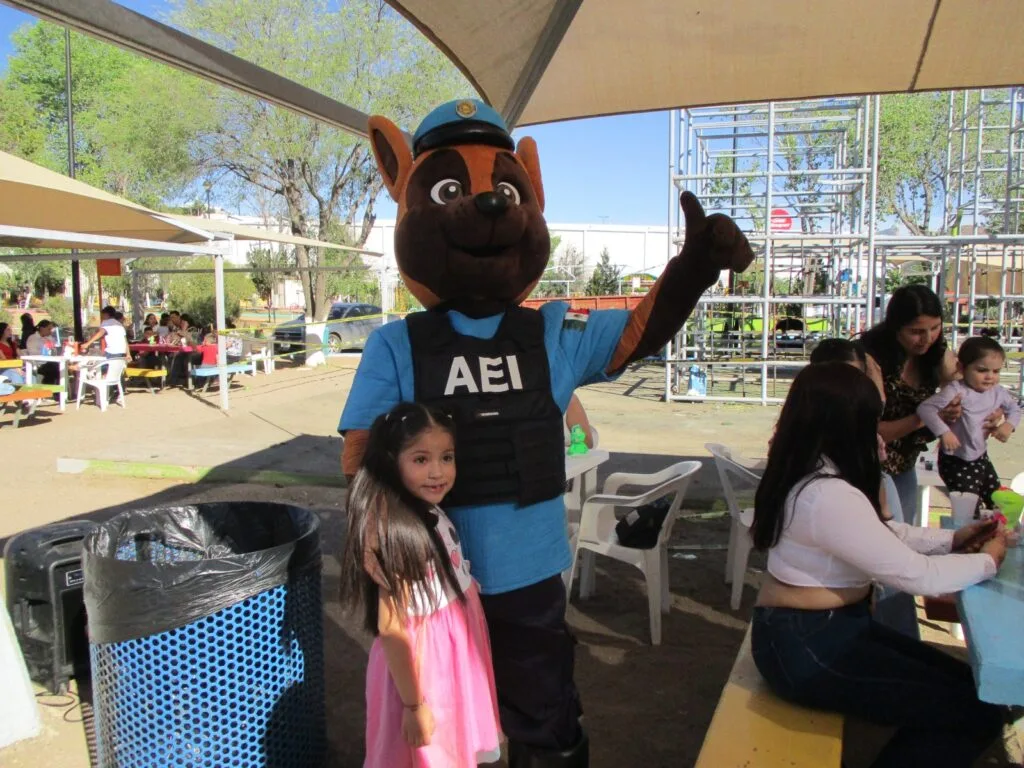 FGE y AEI festejan el Día de la Niñez en Parral con juegos y rifa de regalos - imagen 16