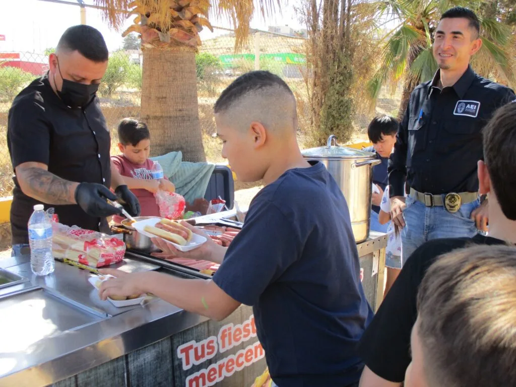 FGE y AEI festejan el Día de la Niñez en Parral con juegos y rifa de regalos - imagen 14