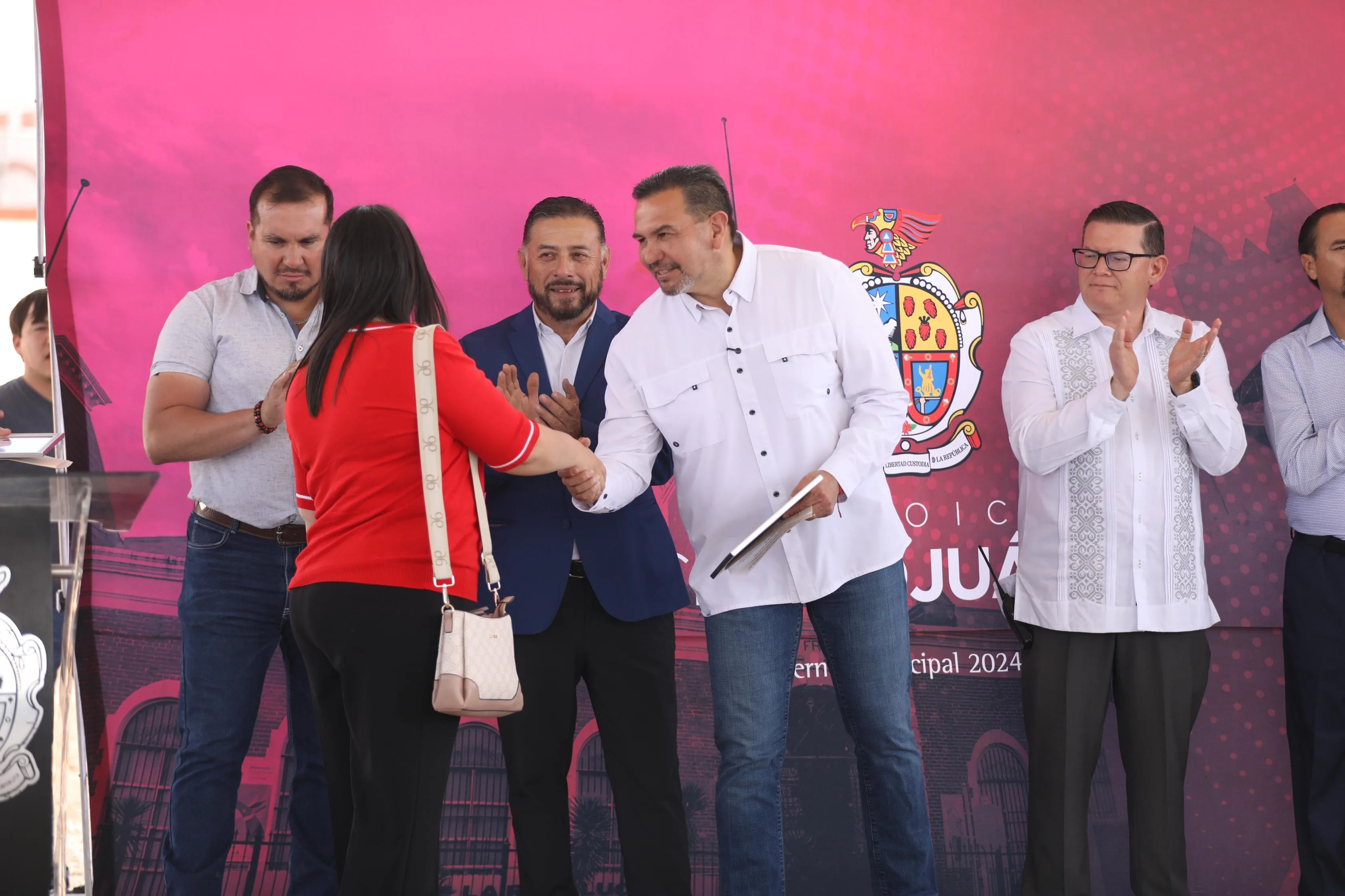 Entregan obras por 8.6 mdp en secundarias de Praderas del Sol - imagen 13