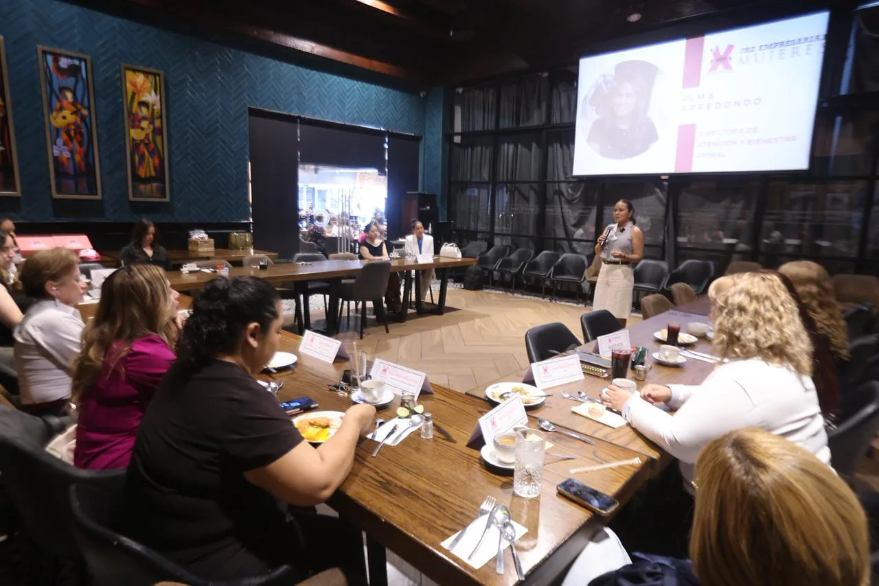 Titular de DABA participa como invitada en reunión de JRZ Mujeres Empresarias - imagen 1
