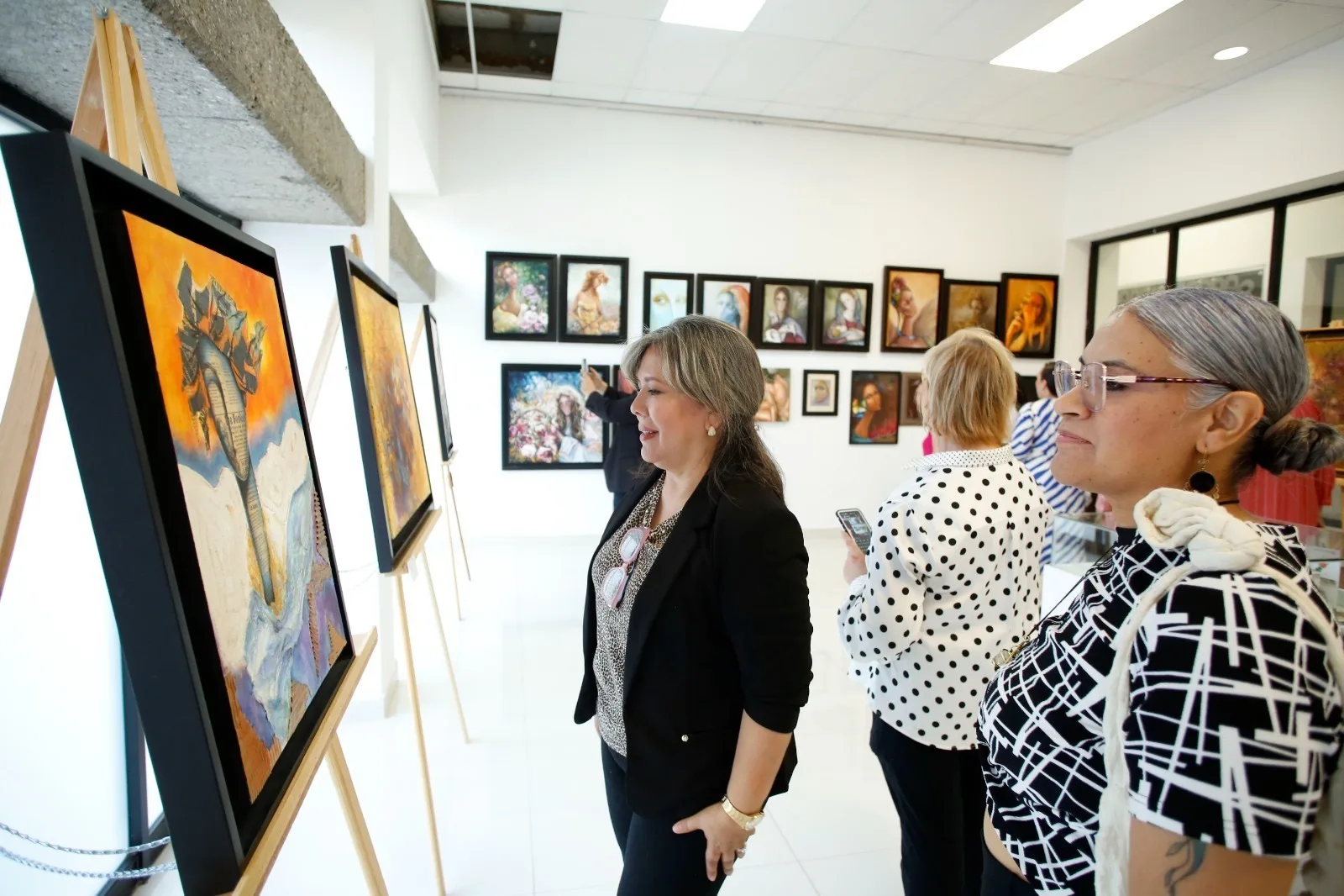 Exposición retrospectiva de Geo Gámez en el Museo de El Chamizal cierra el 24 de mayo - imagen 1