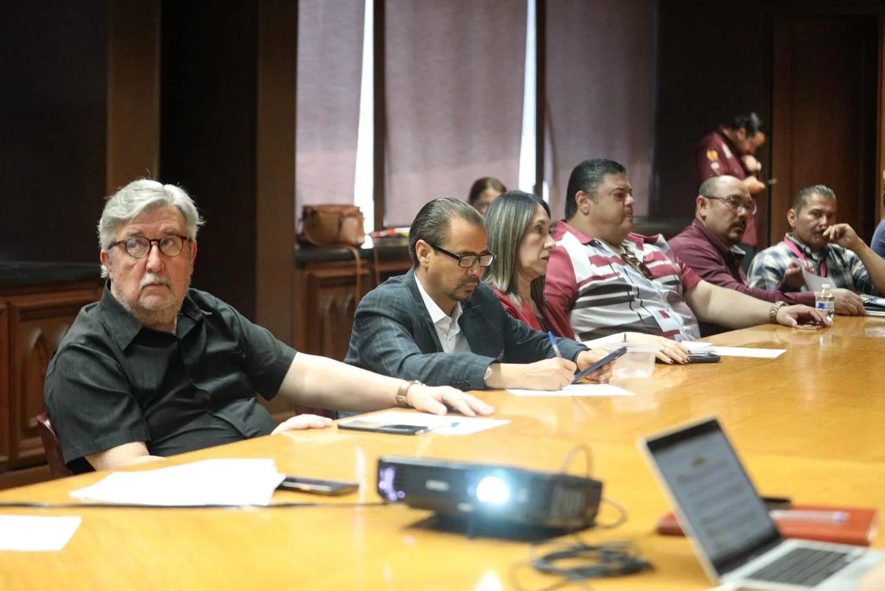 Buscan endurecer sanciones y arrestos por tirar escombro en calles de Ciudad Juárez - imagen 8