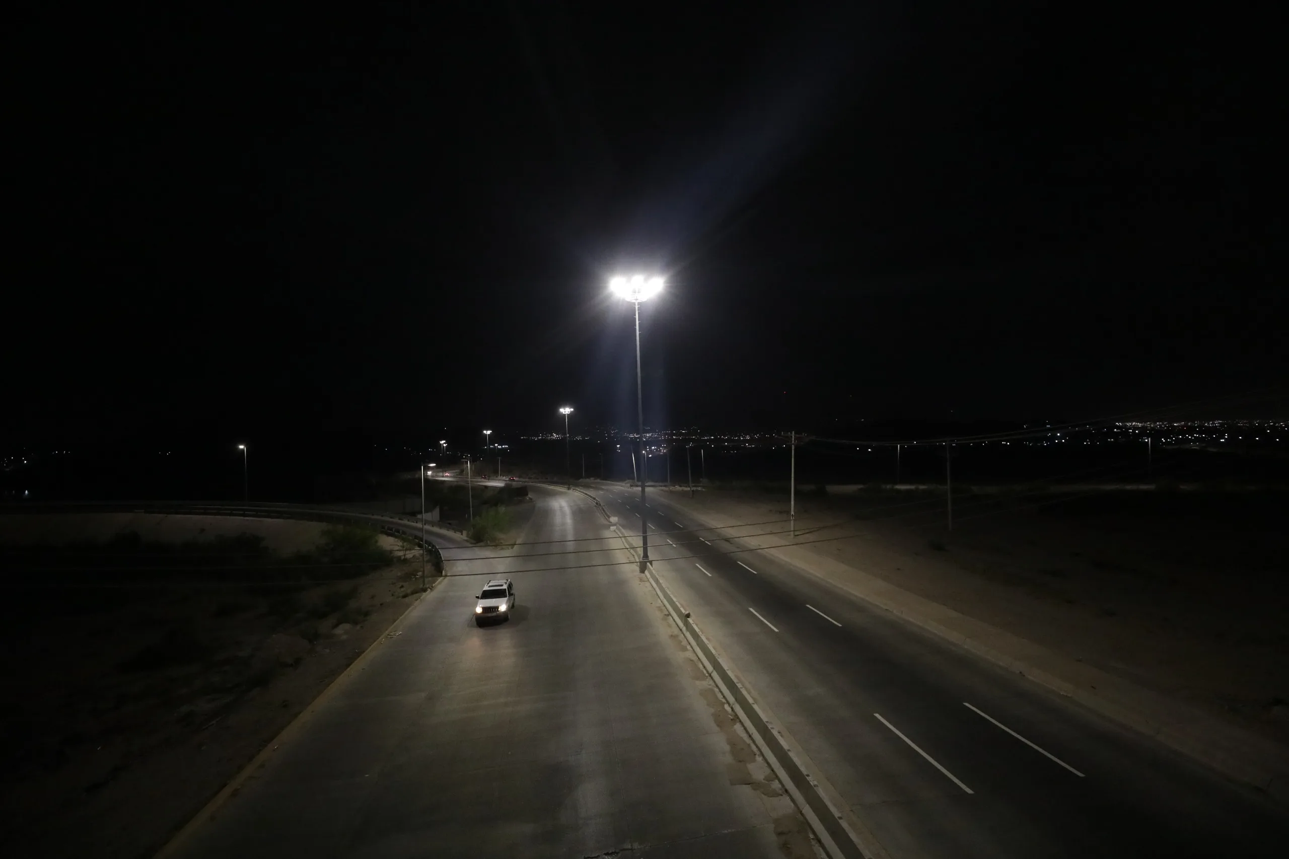 Ciudad Juárez rehabilita 7.3 km de alumbrado en Camino Real con 450 lámparas y 38 millones de pesos de inversión - imagen 22
