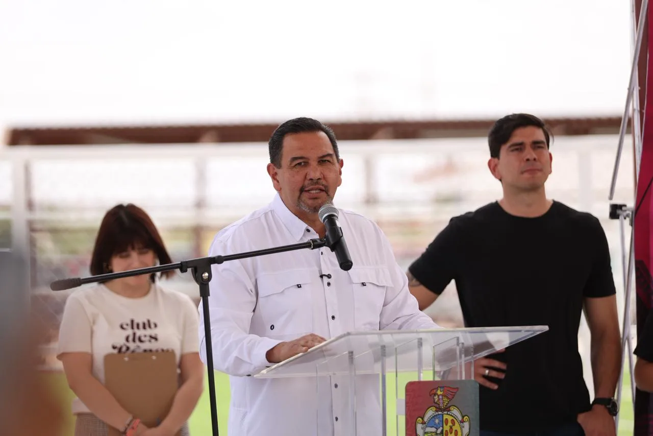 Municipio invierte 3.2 millones de pesos en canchas deportivas para la Secundaria Técnica 97 de Ciudad Juárez - imagen 4