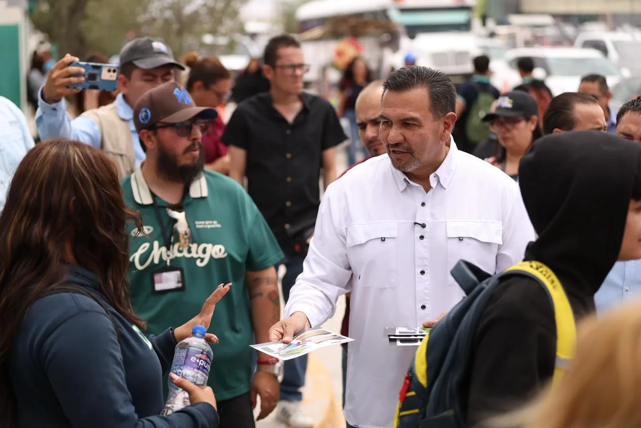 Alcalde de Juárez recorre Conalep 323 e informa sobre obras de casi 10 millones de pesos en infraestructura urbana y educativa - imagen 11