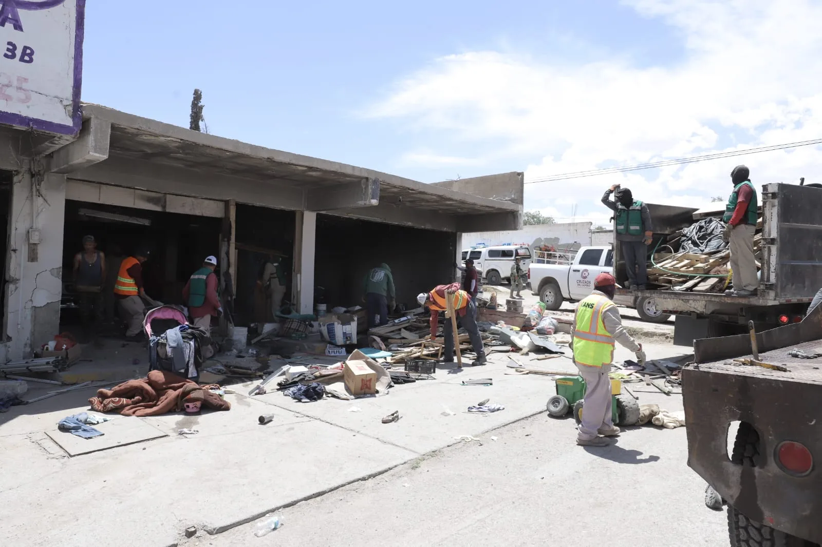 Ejército, Guardia Nacional y Municipio retiran 122 toneladas de basura y escombro en cinco colonias de Ciudad Juárez - imagen 5