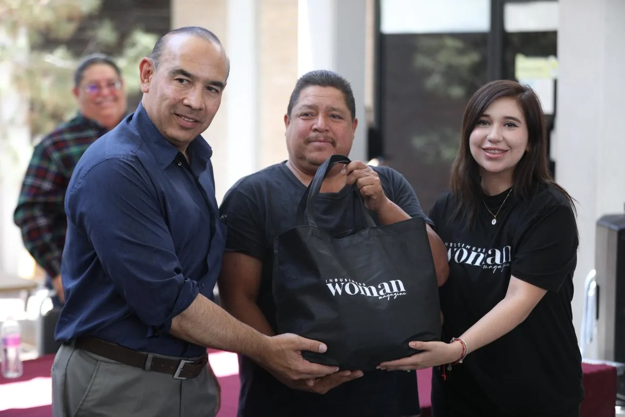 In Business Woman Magazine entrega despensas a familias del Centro Comunitario Zaragoza en Ciudad Juárez - imagen 5