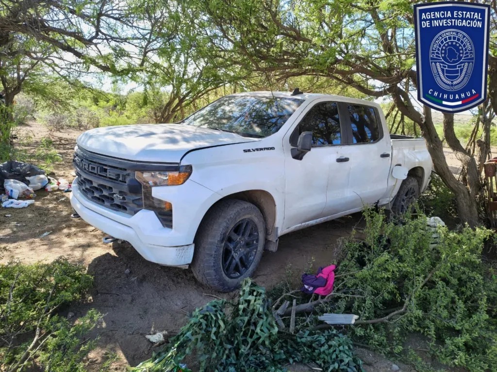 Recuperan dos pick ups robadas y detienen a hombre con marihuana en operativo en Matamoros y Allende - imagen 2