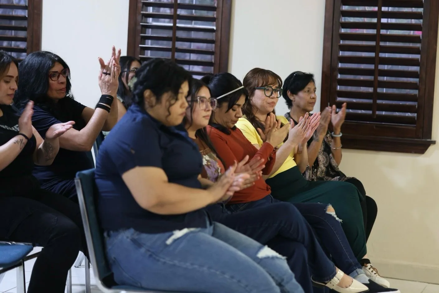 IPACULT lleva música en vivo a mujeres en rehabilitación durante el Día de las Madres en Ciudad Juárez - imagen 2