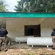 FGR catea rancho en Tabasco y asegura hidrocarburo, pipas y equipo de despacho de gas LP - imagen 1