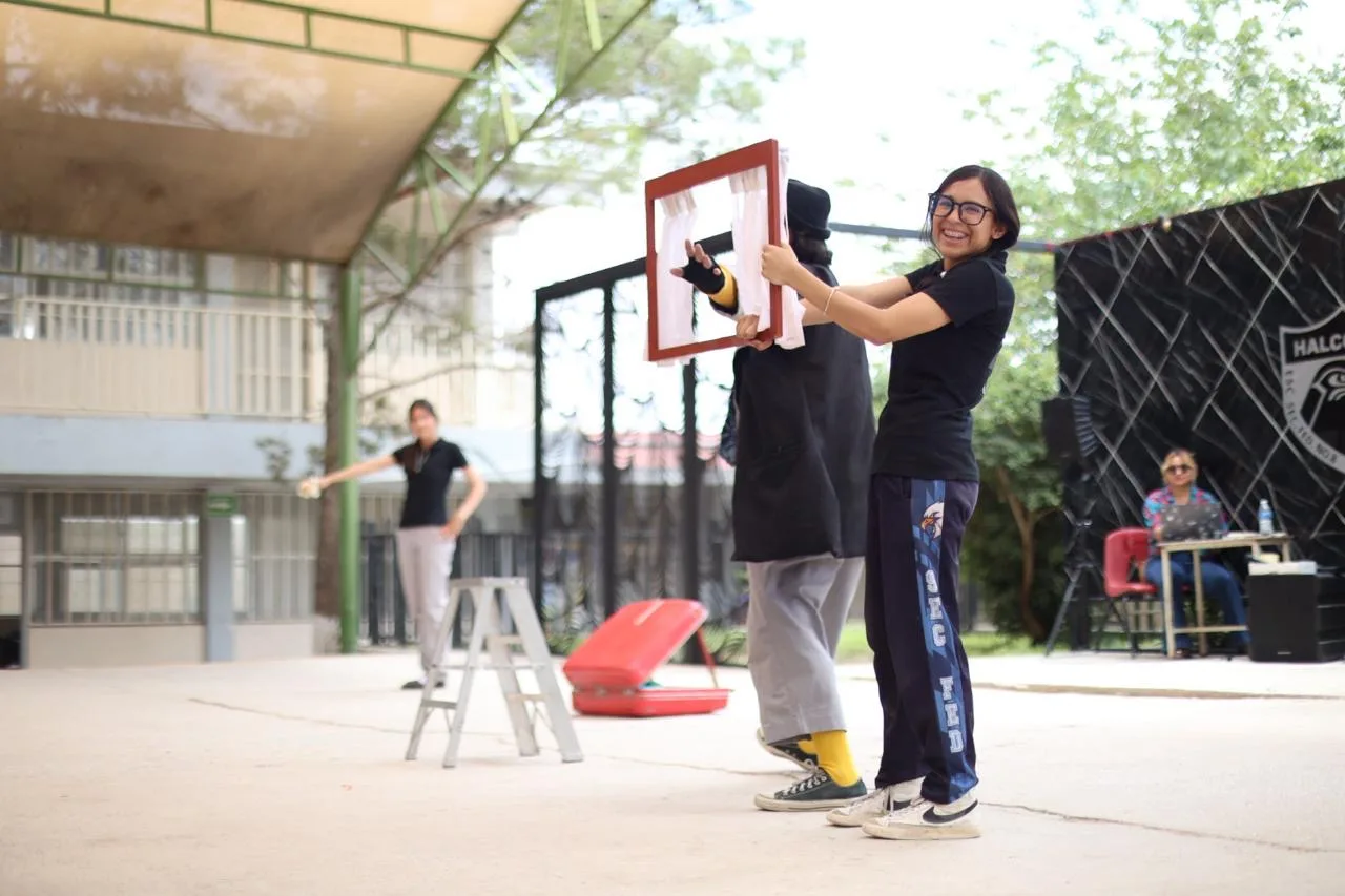 IPACULT lleva la obra 'Ni con palabras' a estudiantes de la Secundaria Federal 8 de Ciudad Juárez - imagen 4