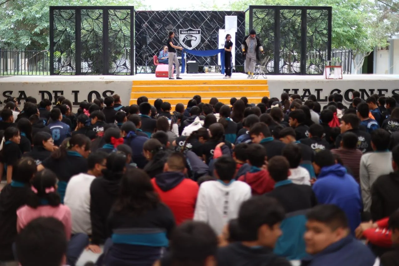 IPACULT lleva la obra 'Ni con palabras' a estudiantes de la Secundaria Federal 8 de Ciudad Juárez - imagen 5