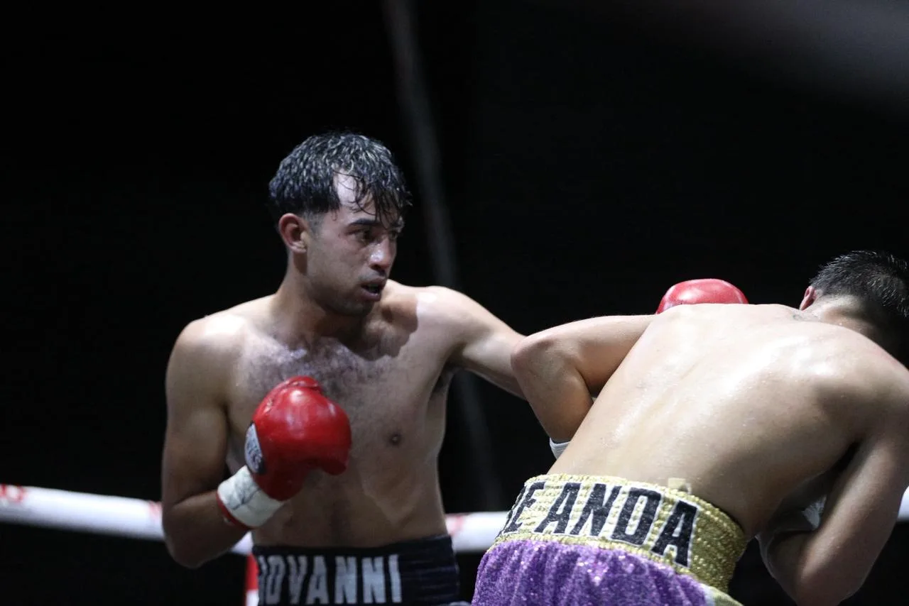 Gabriel “Torito” Muñoz defiende título del CMB con nocaut sobre Sergio “Diablito” Santana en Juárez - imagen 7