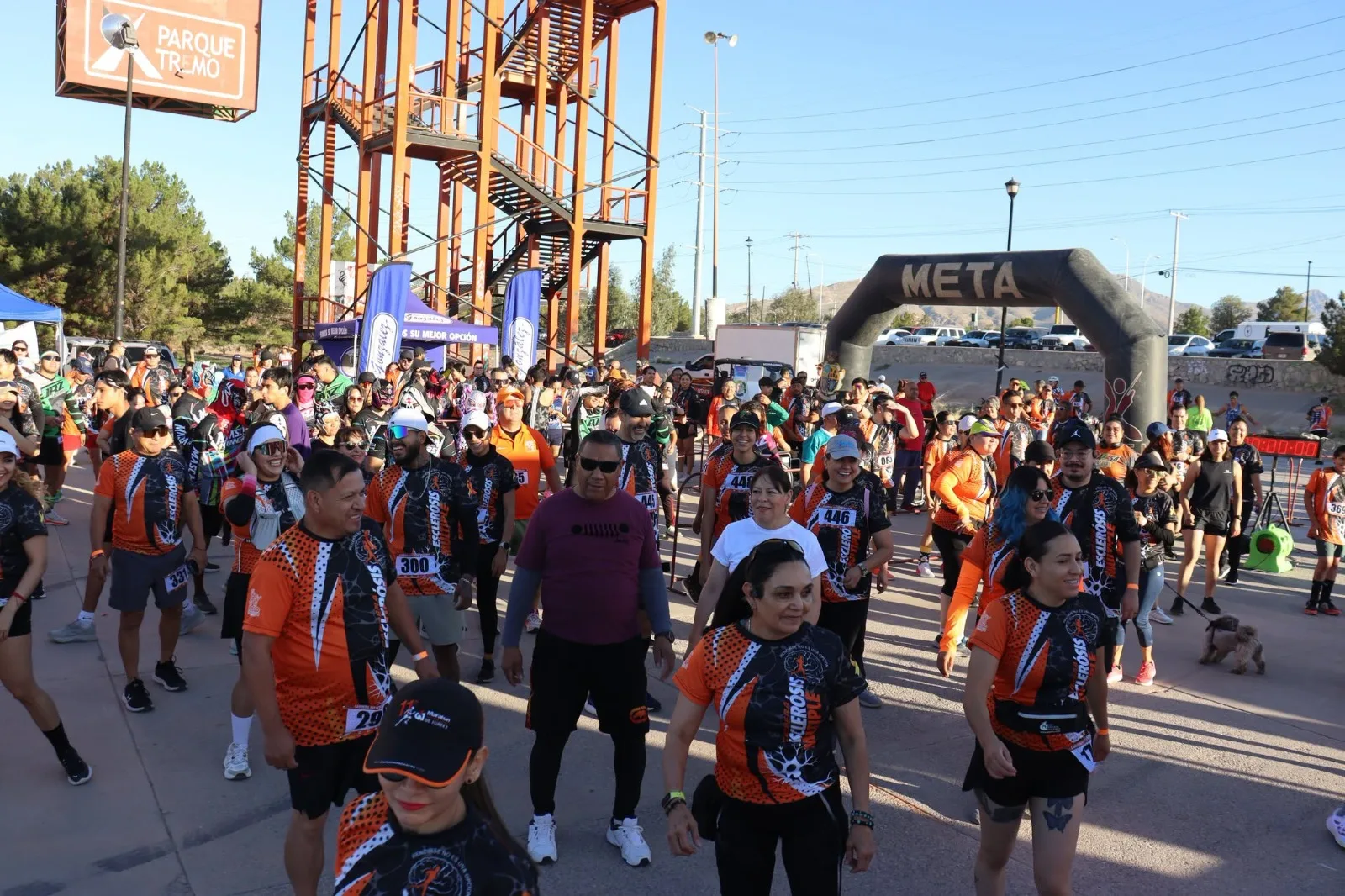 Cerca de 800 corredores participaron en la primera Carrera En Movimiento por la Esclerosis Múltiple en Parque Extremo - imagen 5