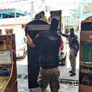 FGR asegura 14 máquinas tragamonedas en operativo en Veracruz - imagen 3