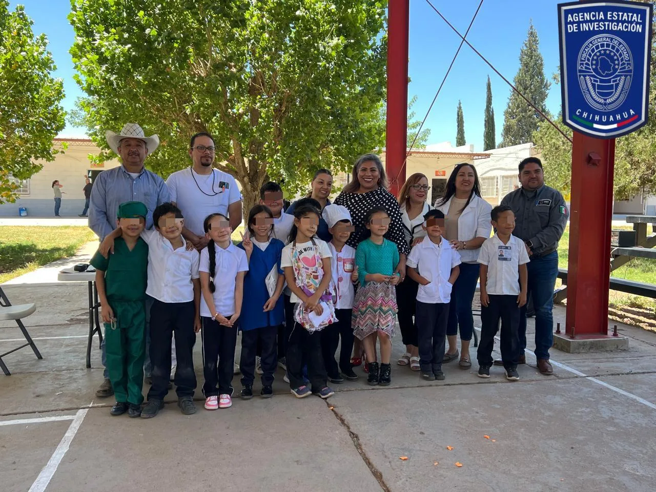 GOECHI Noroeste lleva charla de oficios y profesiones a primaria de Nuevo Casas Grandes