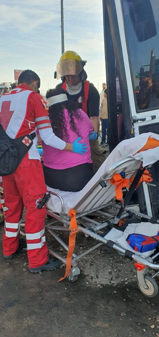 Accidente en bulevar Independencia deja 15 lesionados y afecta circulación - imagen 1