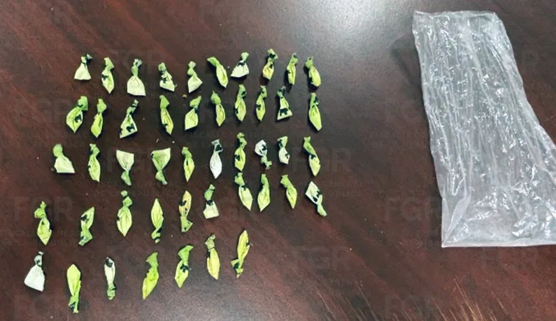 Detenidas dos personas en Baja California Sur con armas y drogas en Comondú - imagen 2