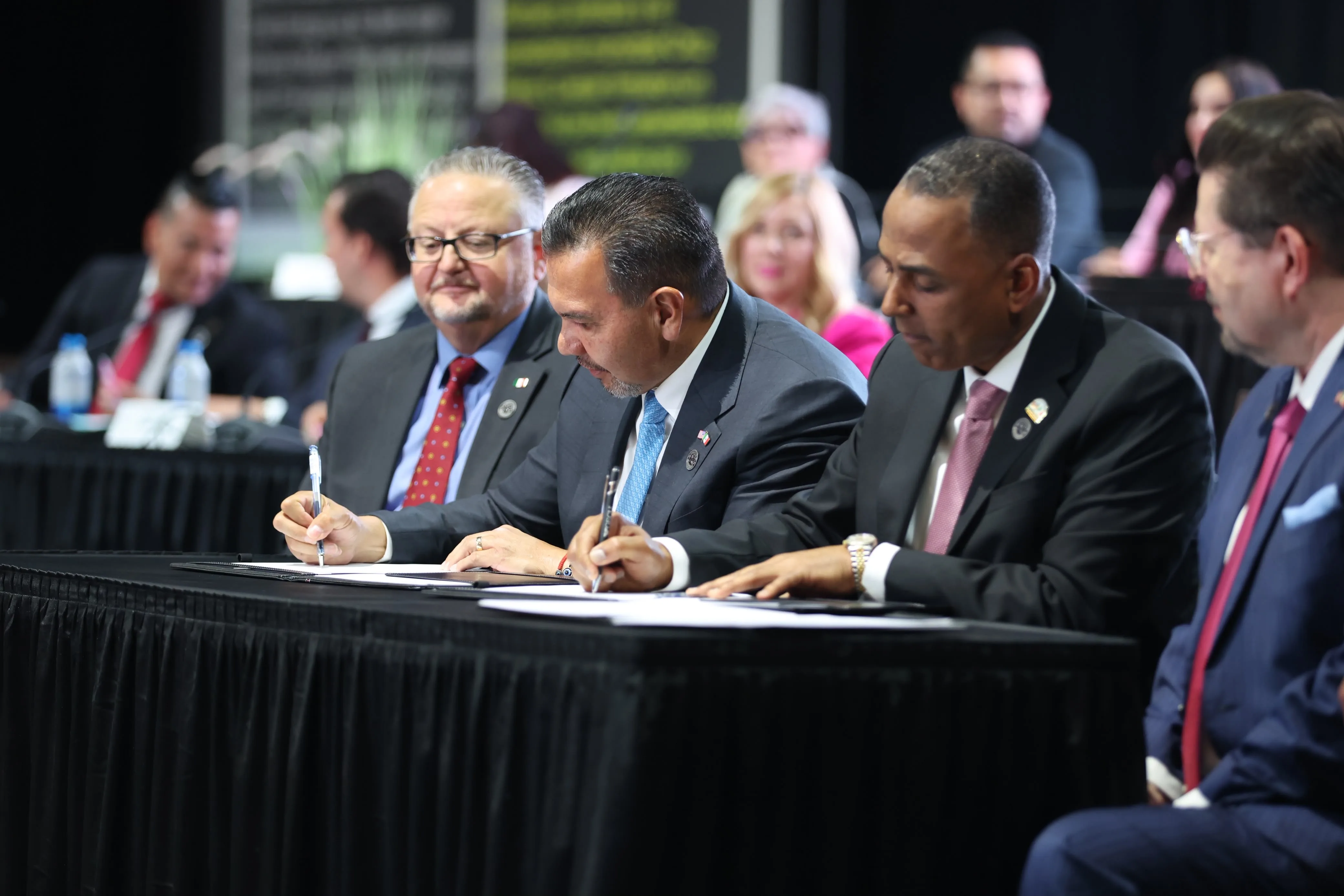 El Paso y Ciudad Juárez actualizan acuerdo de hermanamiento para fortalecer cooperación binacional en 2026 - imagen 8
