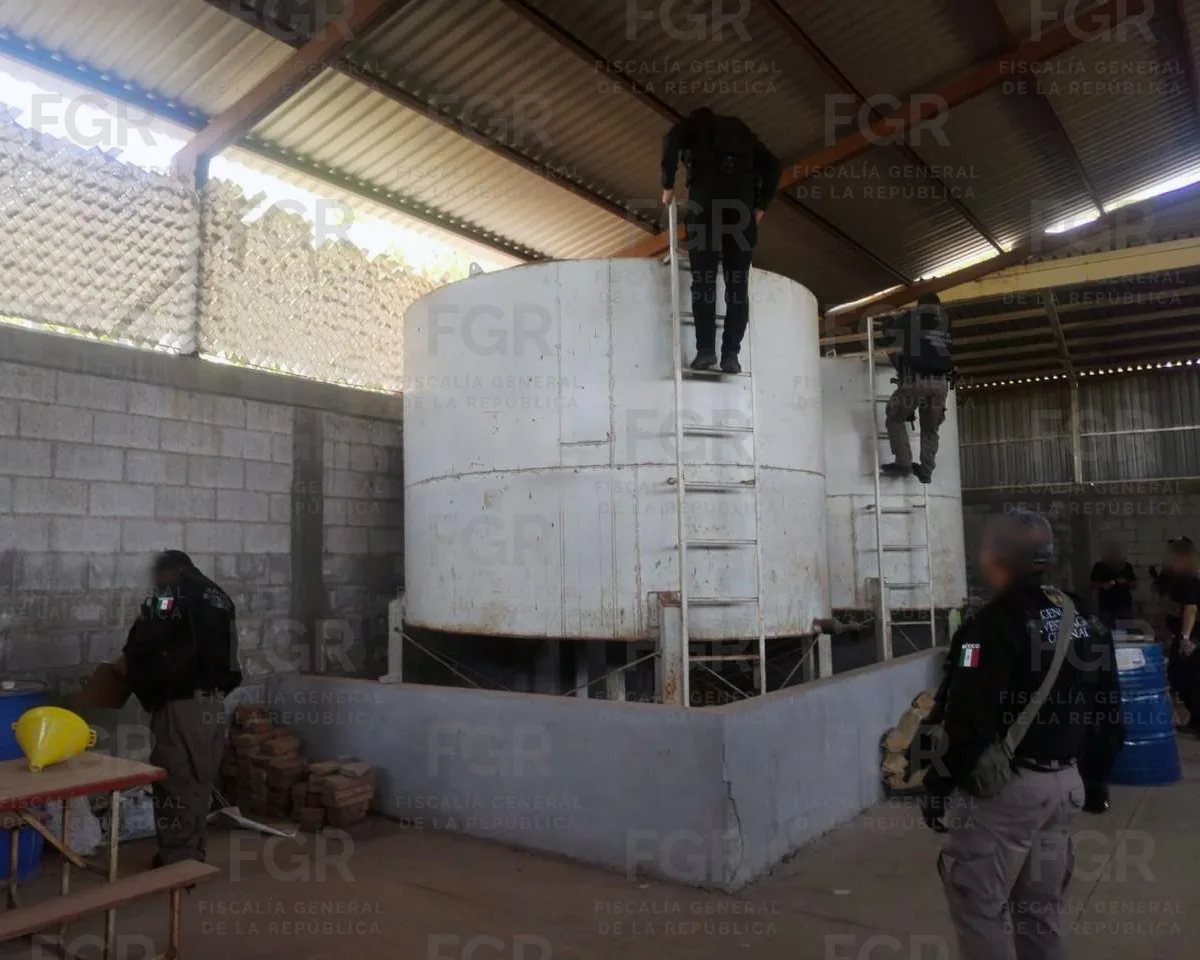 FGR asegura sustancias y vehículos en operativo en Ciudad Obregón, Sonora - imagen 6