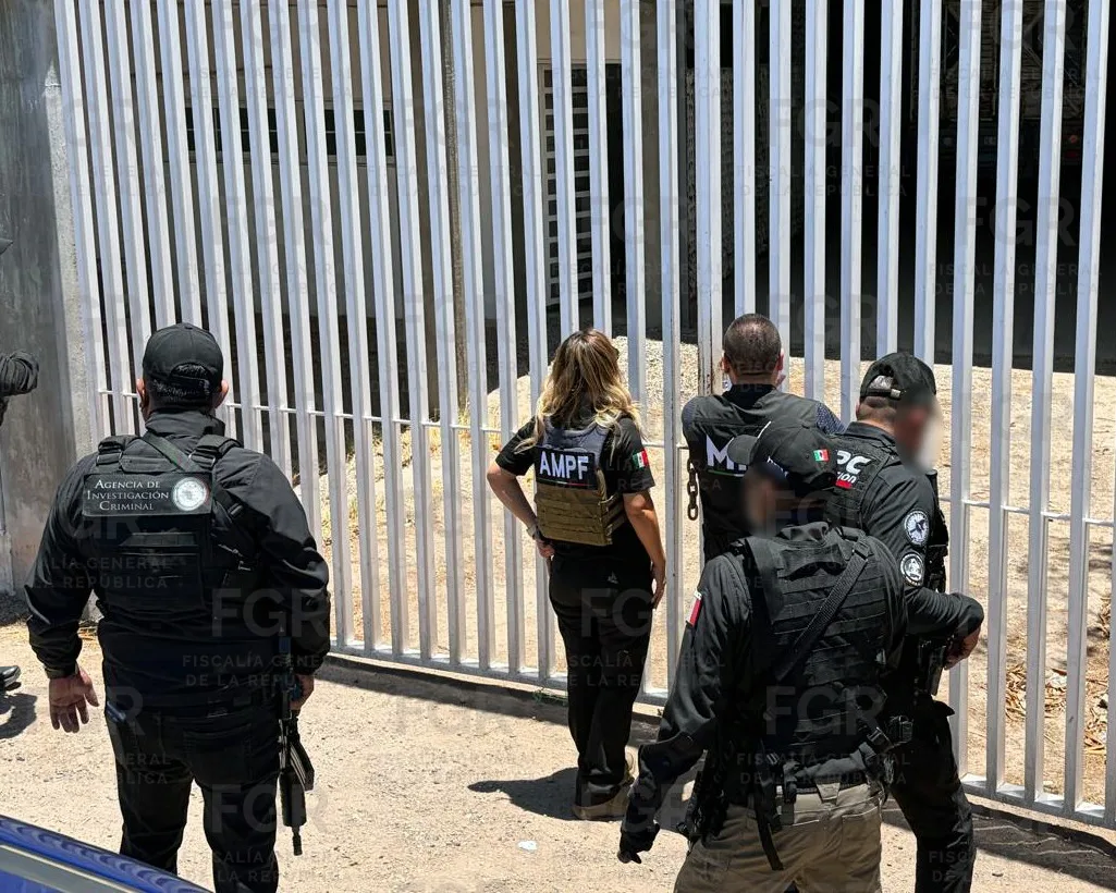 FGR asegura sustancias y vehículos en operativo en Ciudad Obregón, Sonora - imagen 8