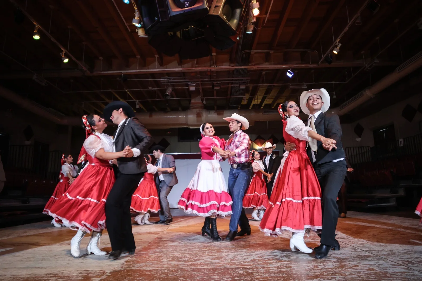 Espectáculo de danza “Chihuahua, nuestra herencia” destaca la cultura regional en Juárez - imagen 8