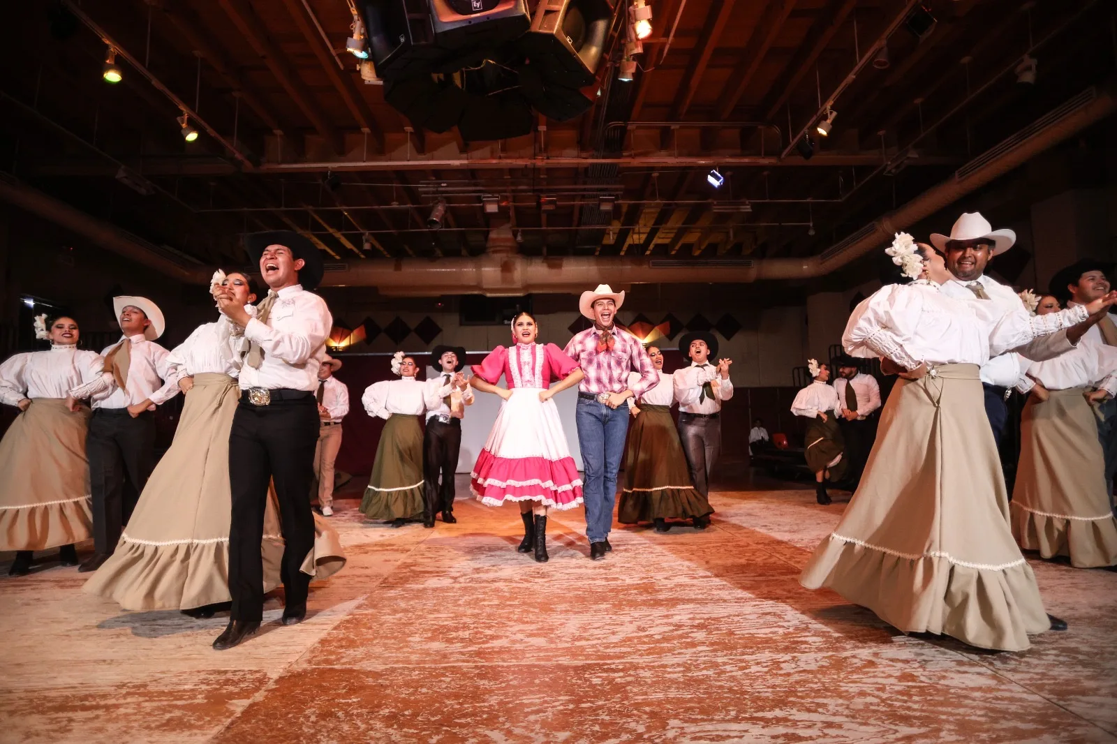 Espectáculo de danza “Chihuahua, nuestra herencia” destaca la cultura regional en Juárez - imagen 9