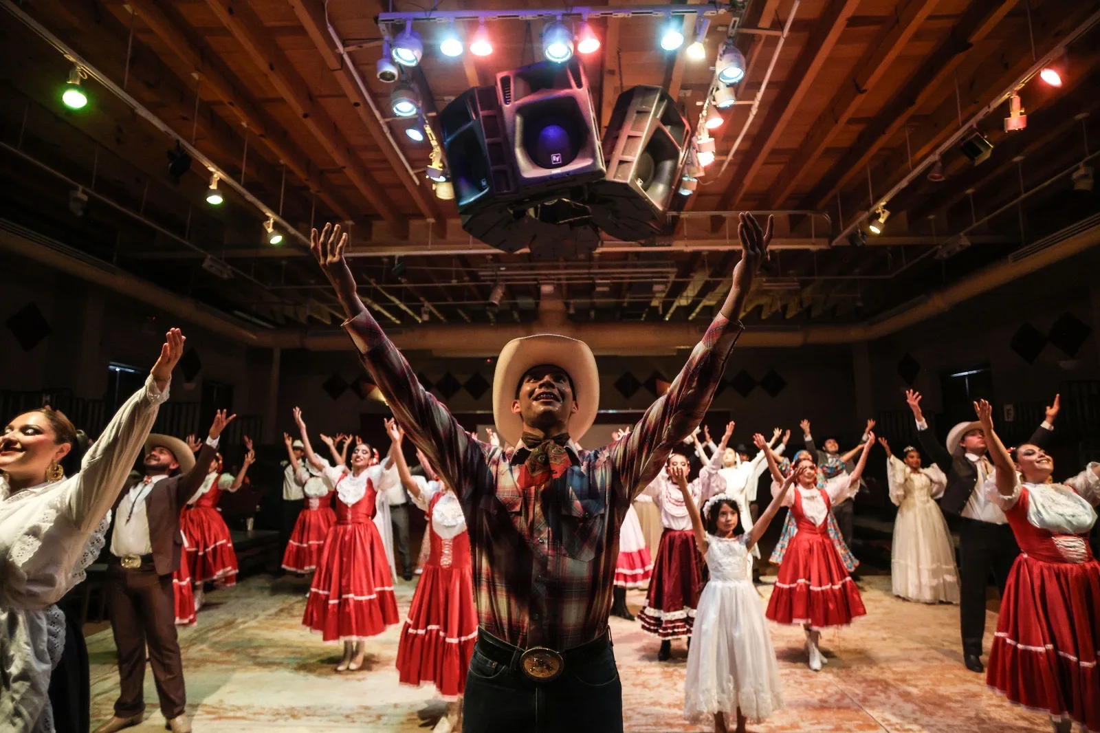 Espectáculo de danza “Chihuahua, nuestra herencia” destaca la cultura regional en Juárez - imagen 10