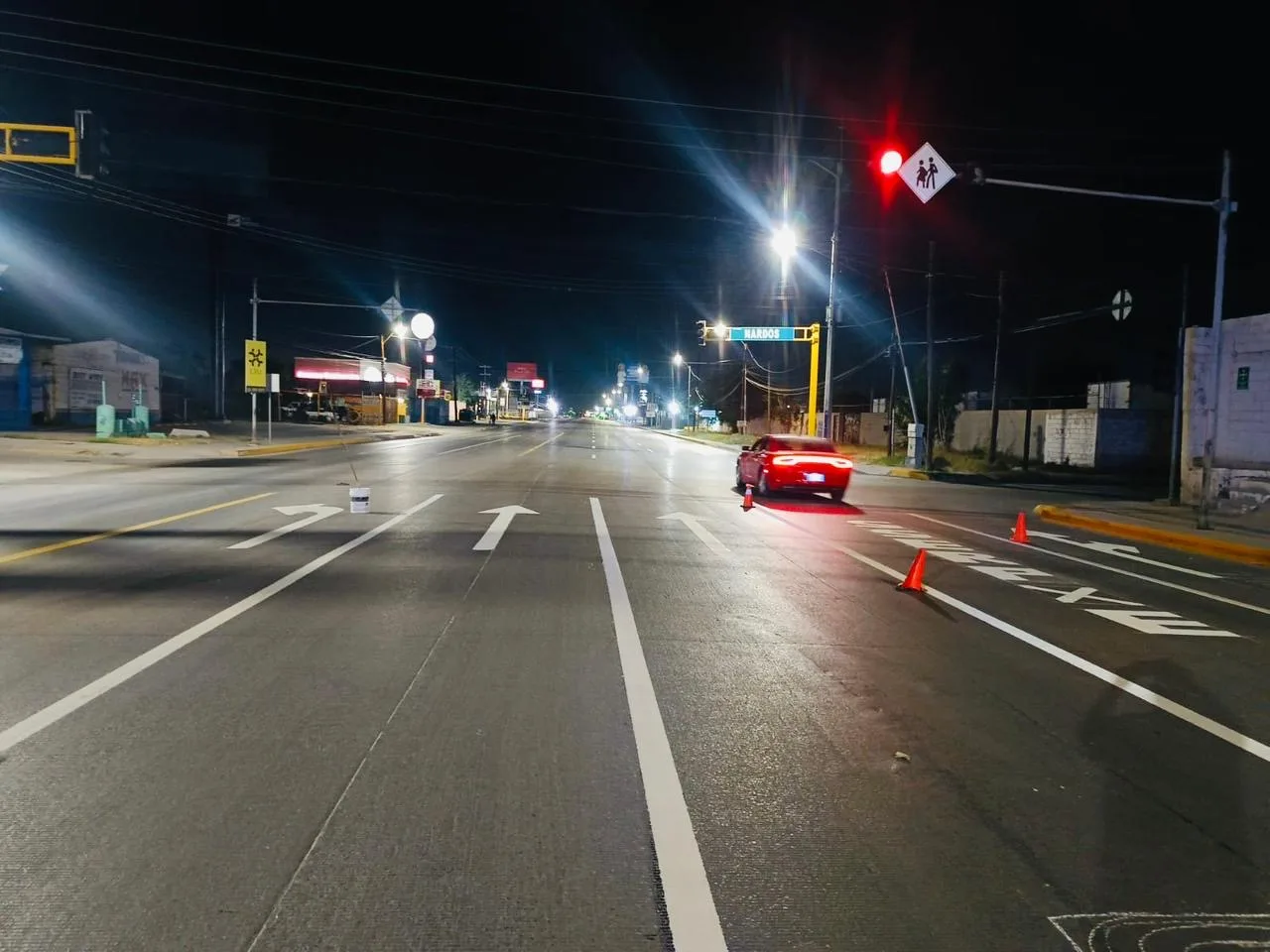 Avanza la pintura y señalización vial en principales avenidas de Ciudad Juárez - imagen 4
