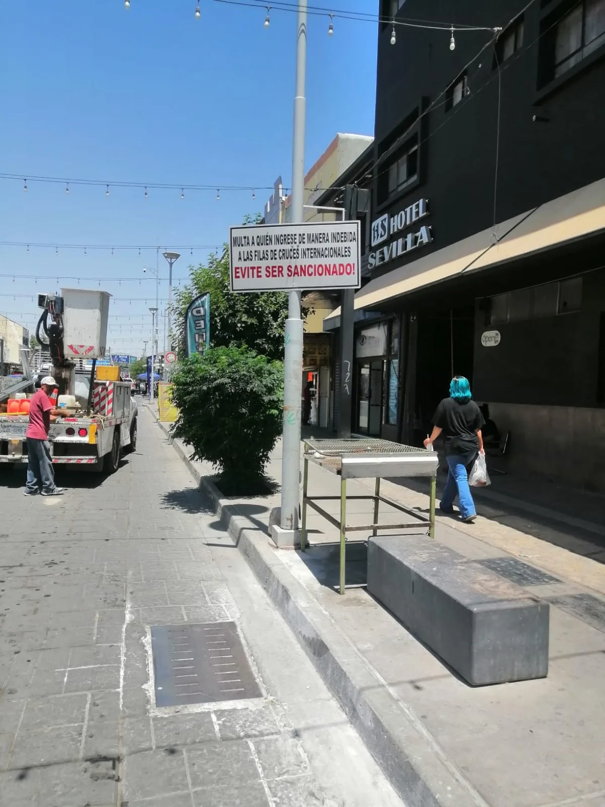 Avanza la pintura y señalización vial en principales avenidas de Ciudad Juárez - imagen 3