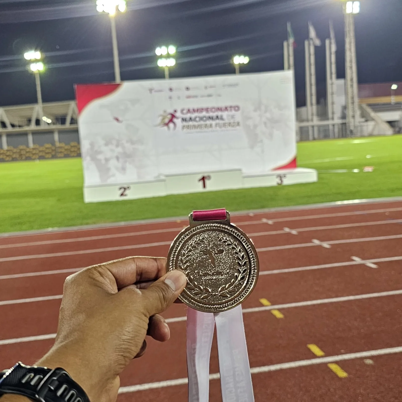 Daniel Reyes consigue medalla de plata en los 10 mil metros del Campeonato Nacional 2026 - imagen 3