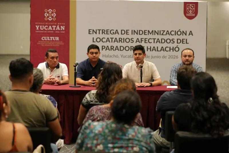 Gobierno de Yucatán entrega indemnizaciones a locatarios afectados por incendio en Parador Turístico de Halachó - imagen 1
