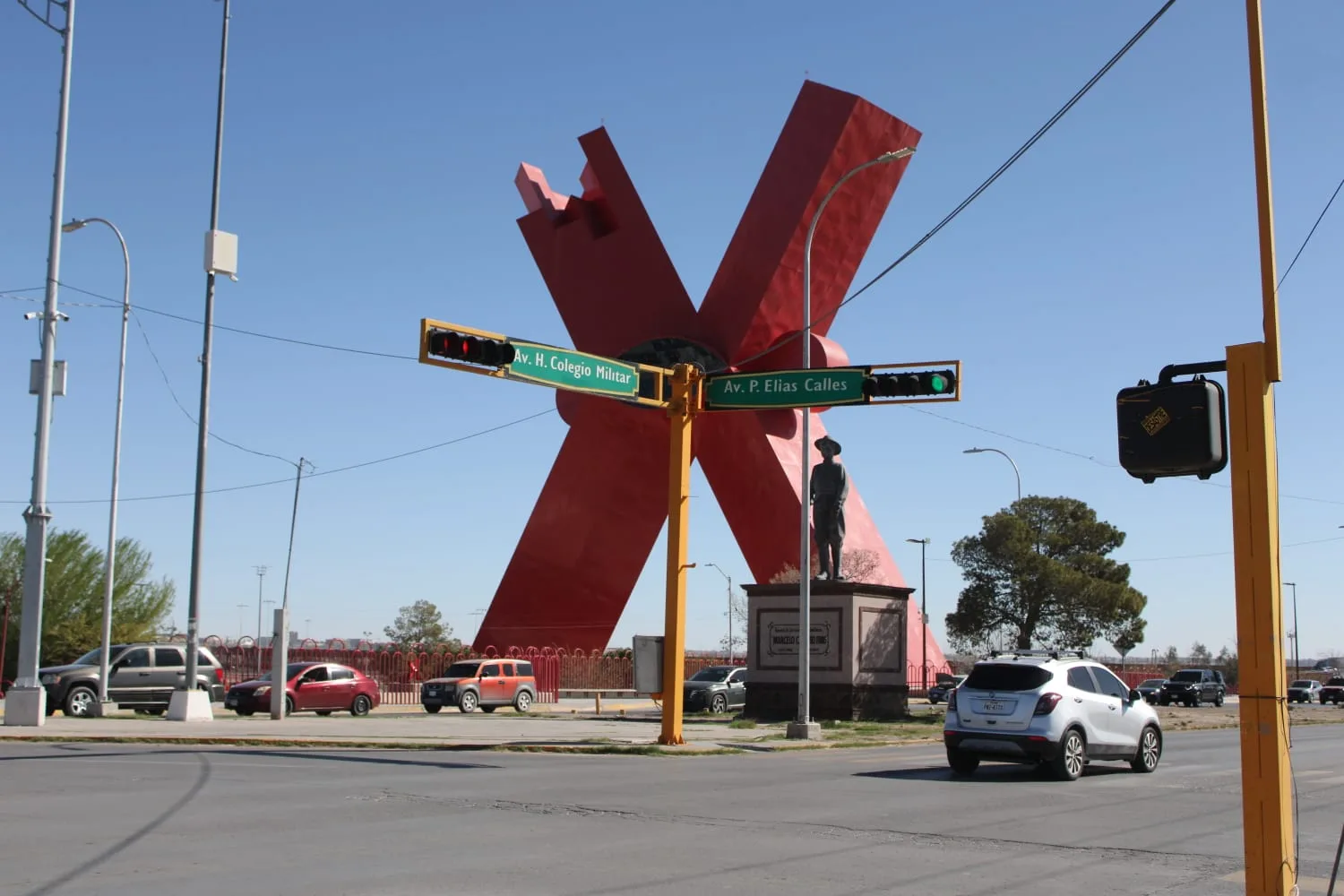 Operativo de Seguridad Vial en Plaza de la Mexicanidad por Feria Juárez 2026 - imagen 1