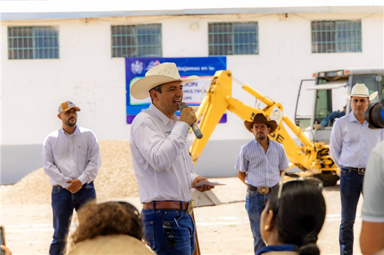 Inauguran cancha de futbol rápido y amplían salón de usos múltiples en Guadalupe, Chihuahua - imagen 4