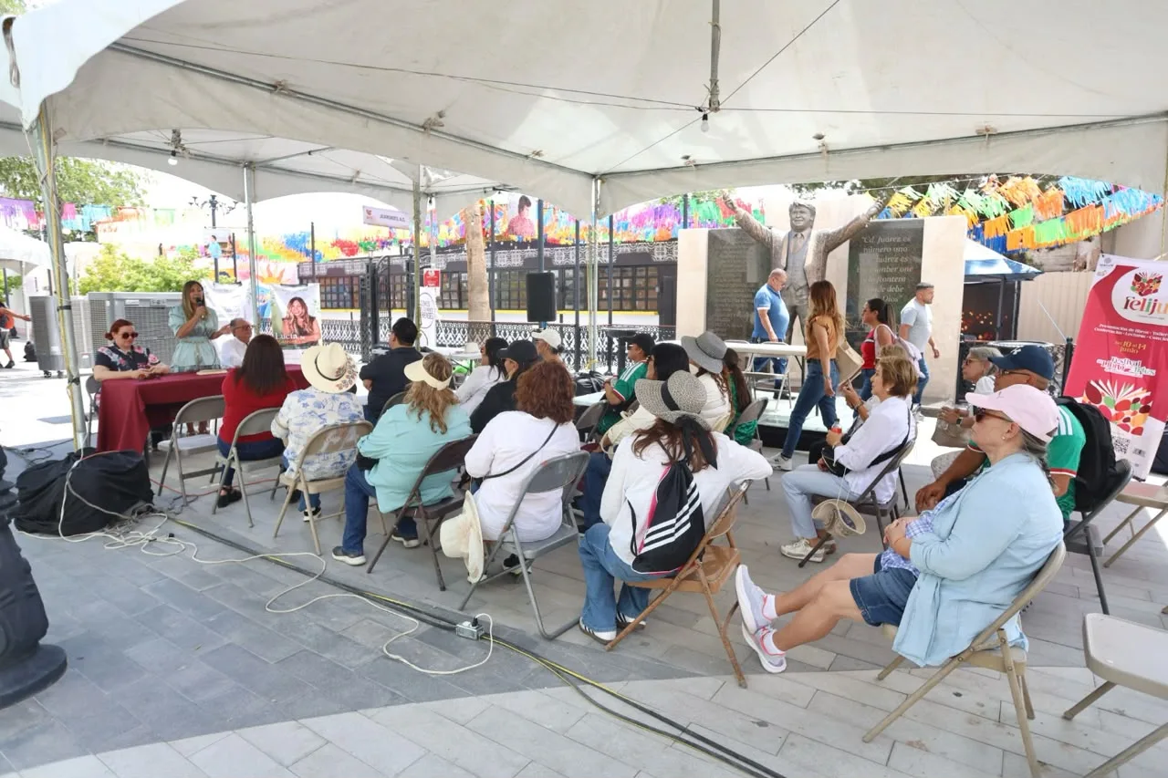 Lucía Barrios presenta “La familia que crees, creas” en el Festival del Libro y las Artes de Ciudad Juárez 2026 - imagen 2