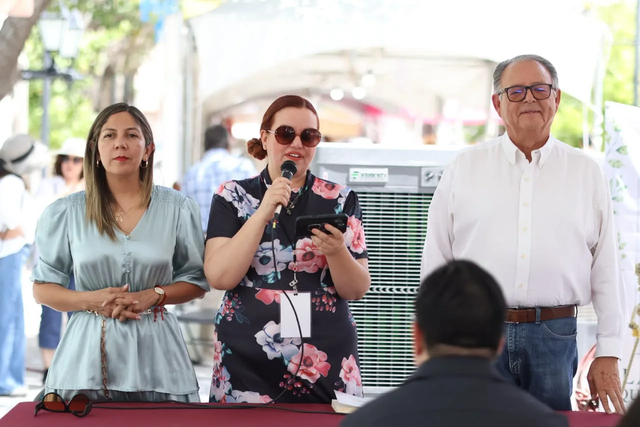 Lucía Barrios presenta “La familia que crees, creas” en el Festival del Libro y las Artes de Ciudad Juárez 2026 - imagen 4