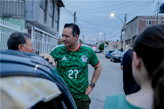 Alcalde Marco Bonilla supervisa alumbrado y seguridad en colonia Cumbres del Sur, Chihuahua - imagen 5
