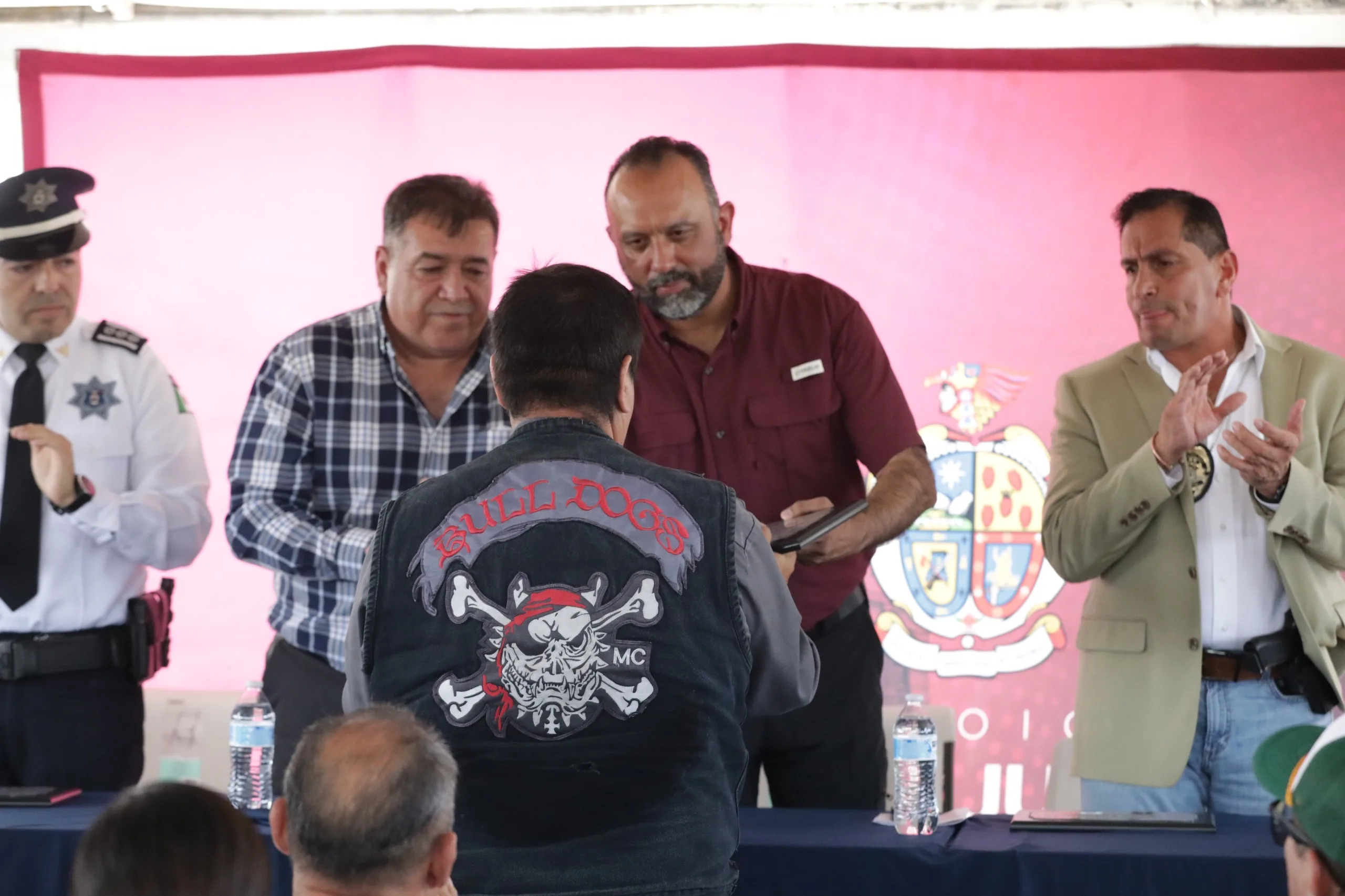 Motoclubs donan casi 500 cascos para promover seguridad vial en Chihuahua - imagen 10