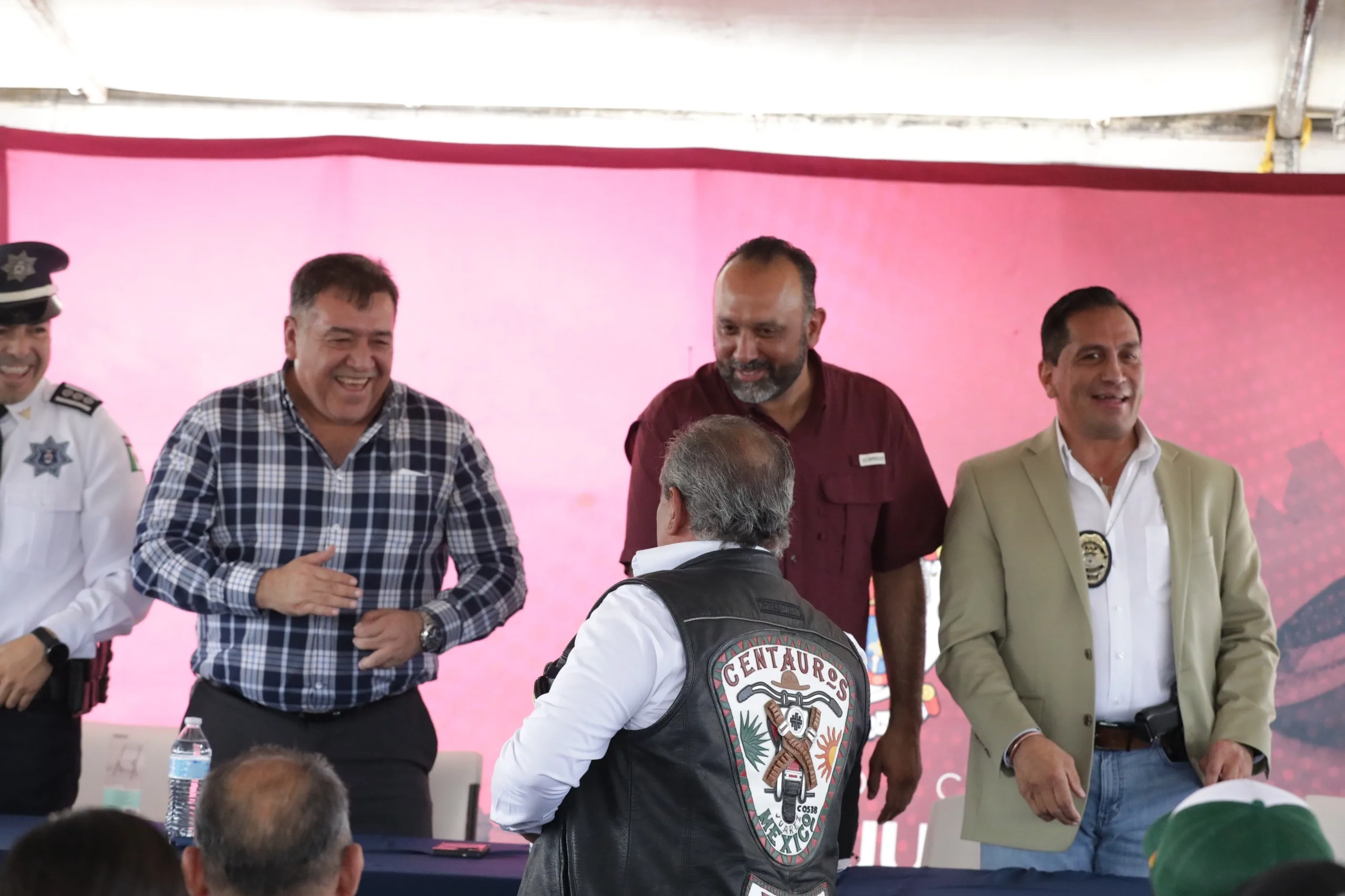 Motoclubs donan casi 500 cascos para promover seguridad vial en Chihuahua - imagen 12
