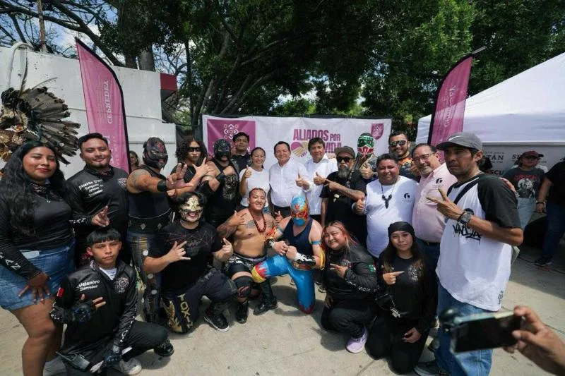Gobernador de Yucatán inaugura exposición urbana para prevenir la violencia en Mérida - imagen 6