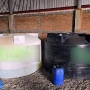 FGR asegura más de 32 mil litros de hidrocarburo en cateo en Tototlán, Jalisco - imagen 1