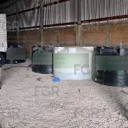 FGR asegura más de 32 mil litros de hidrocarburo en cateo en Tototlán, Jalisco - imagen 3