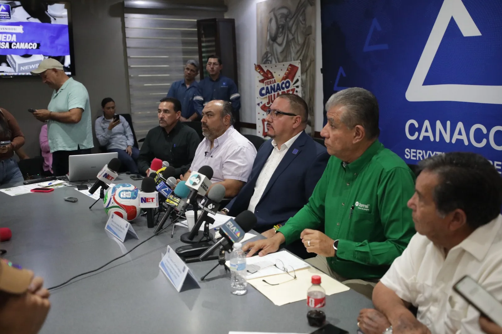 Inician fumigaciones masivas contra la garrapata en 17 colonias de Ciudad Juárez para combatir la rickettsia - imagen 1
