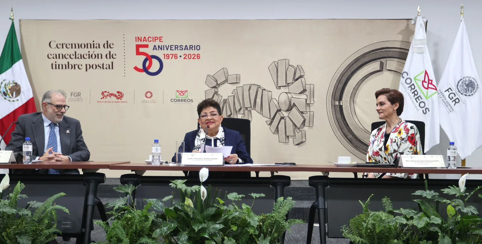FGR y SEPOMEX celebran 50 años del INACIPE con emisión de timbre postal conmemorativo - imagen 4