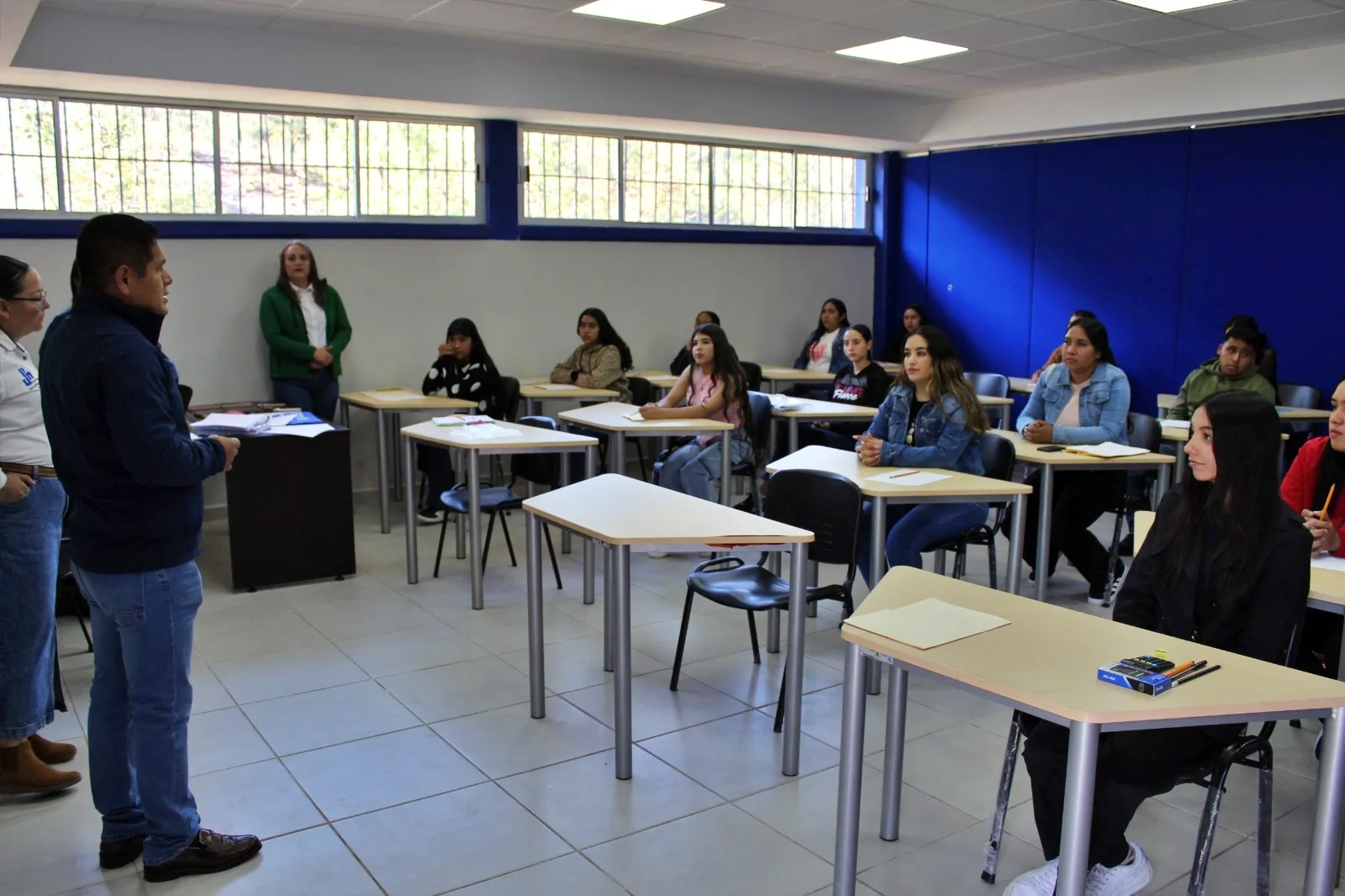 Cerca de mil aspirantes presentan examen de admisión a la Upnech en Chihuahua - imagen 1