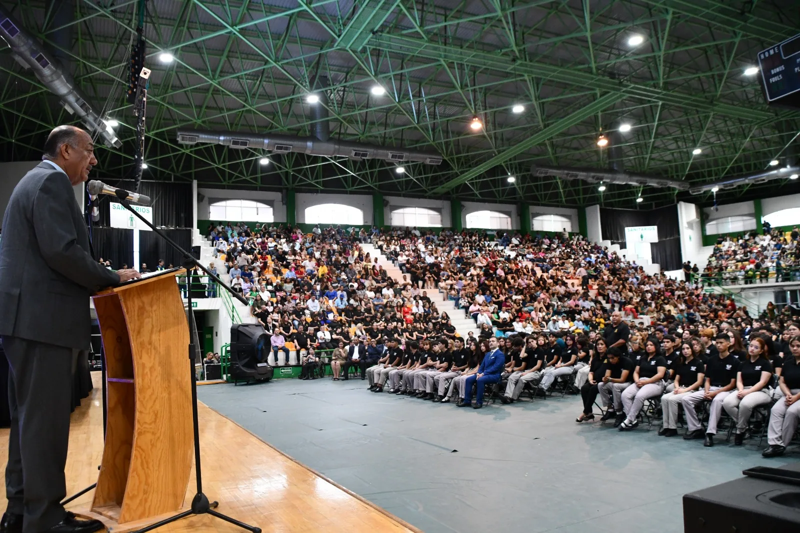 704 estudiantes del Cobach Plantel 8 concluyen el bachillerato en Chihuahua - imagen 2