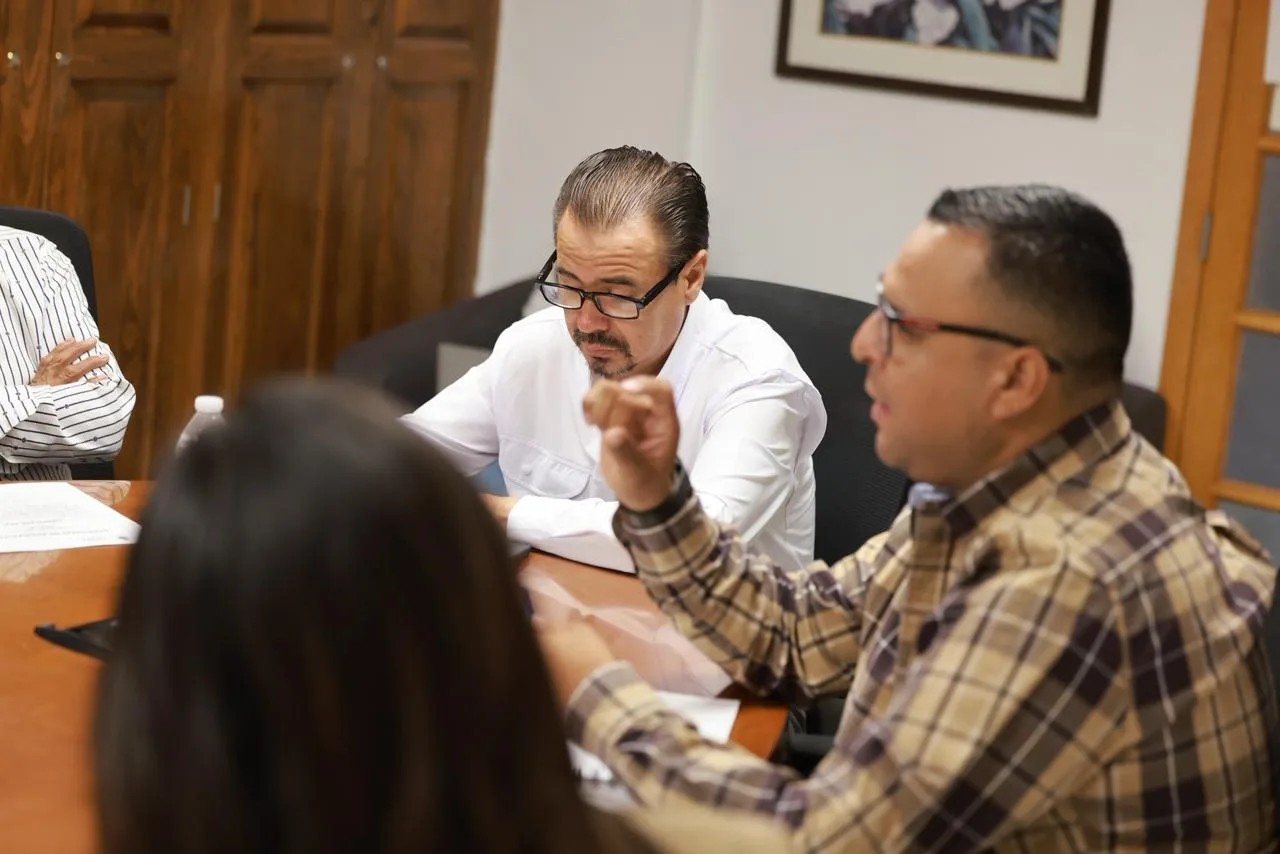 Ciudad Juárez presenta programa municipal de becas y entrega de útiles escolares para estudiantes - imagen 1