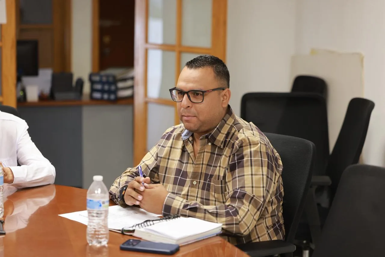 Ciudad Juárez presenta programa municipal de becas y entrega de útiles escolares para estudiantes - imagen 5