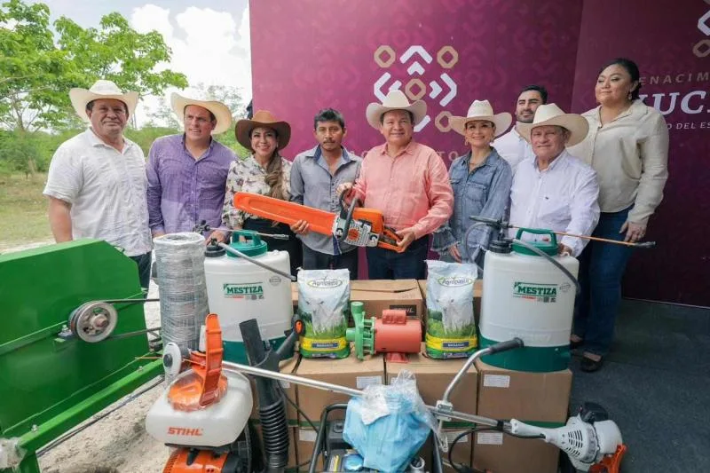Gobernador de Yucatán entrega apoyos para fortalecer el campo en Tizimín, Temozón y Valladolid - imagen 1